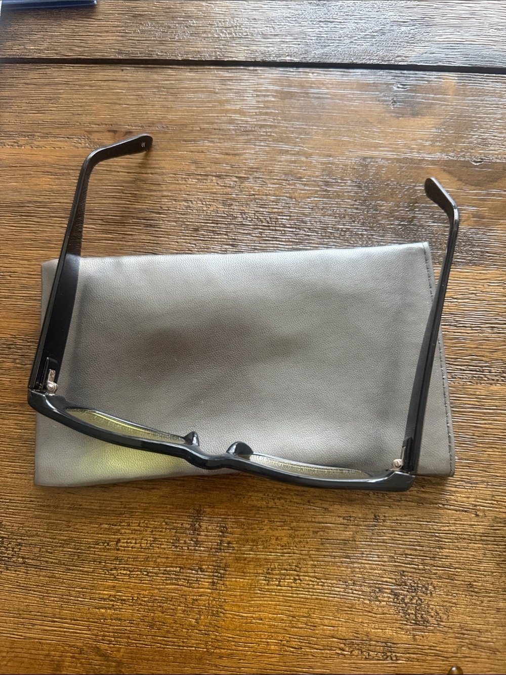 True vintage 1990’s Black Frame Glasses with Yellow Tinted Lenses - Picture 4 of 7